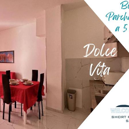 Wh - Dolce Vita - Bilocale - 5 Minuti Dal Centro - Parcheggio Gratuito - Wifi 산레모 외부 사진