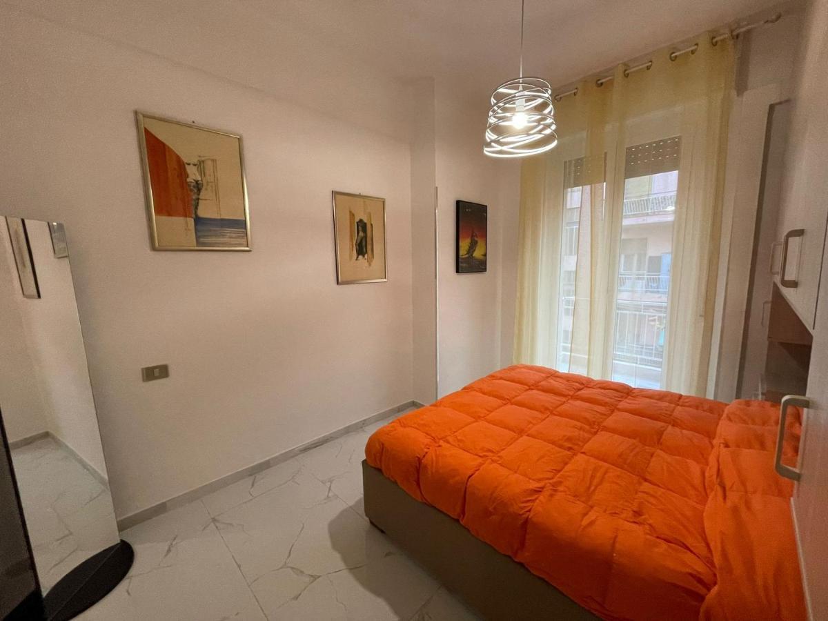 Wh - Dolce Vita - Bilocale - 5 Minuti Dal Centro - Parcheggio Gratuito - Wifi 산레모 외부 사진