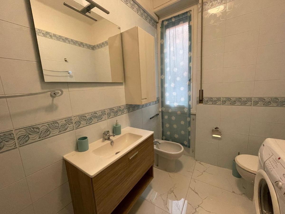 Wh - Dolce Vita - Bilocale - 5 Minuti Dal Centro - Parcheggio Gratuito - Wifi 산레모 외부 사진